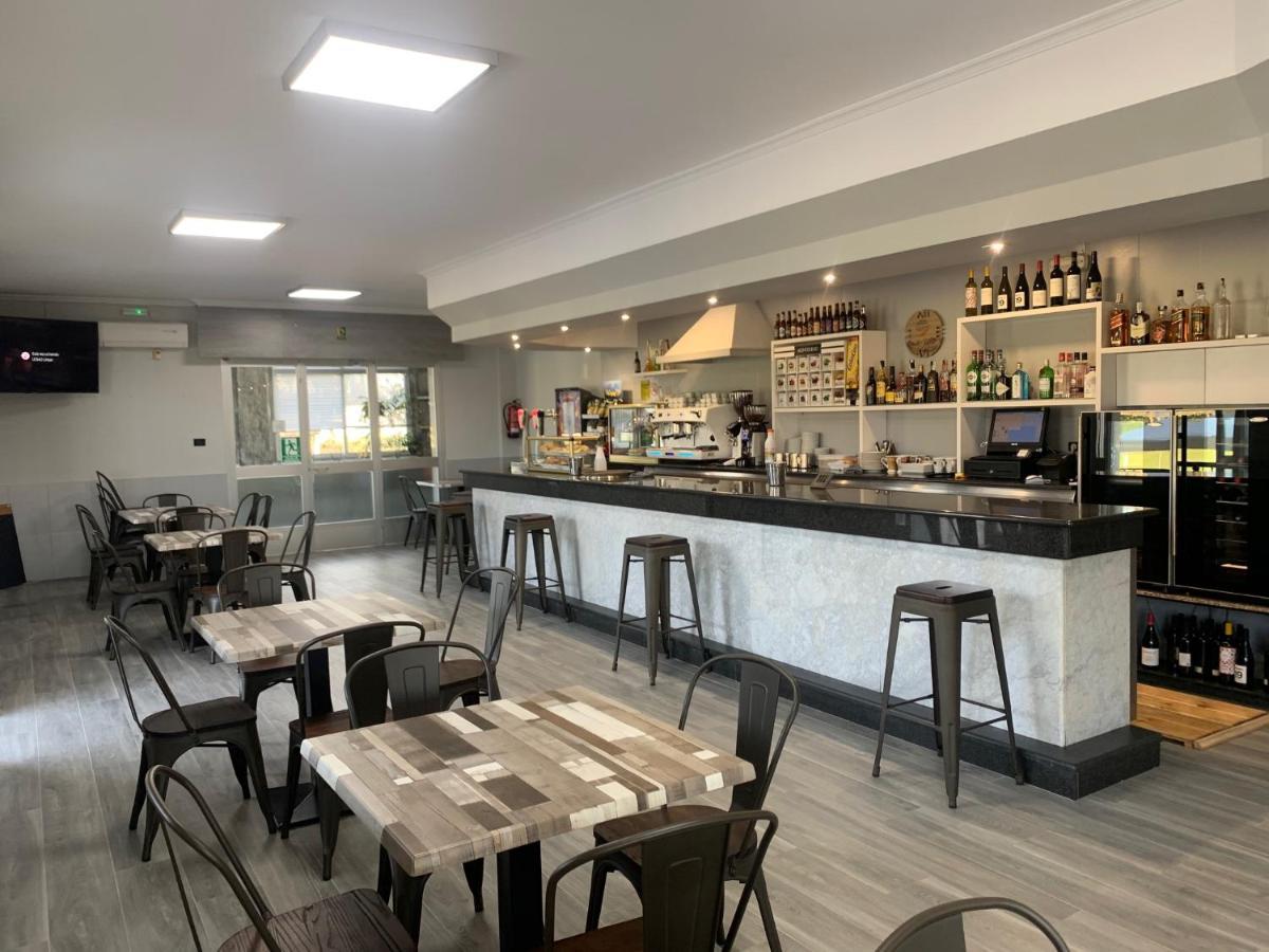 Hostal Sequeiros San Ciprian de Vinas Ngoại thất bức ảnh