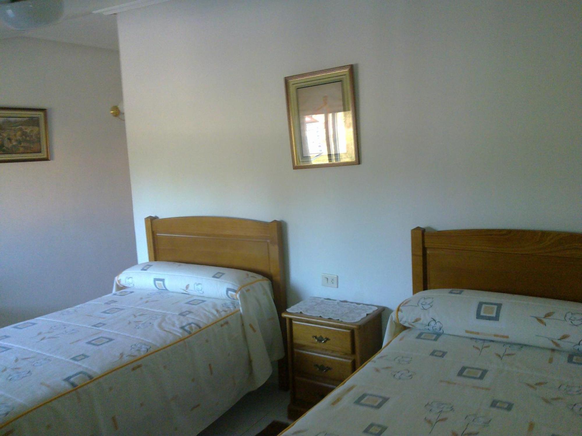 Hostal Sequeiros San Ciprian de Vinas Ngoại thất bức ảnh