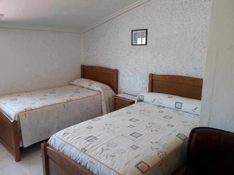 Hostal Sequeiros San Ciprian de Vinas Phòng bức ảnh