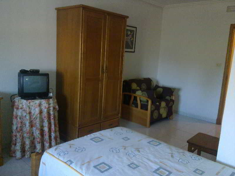 Hostal Sequeiros San Ciprian de Vinas Ngoại thất bức ảnh